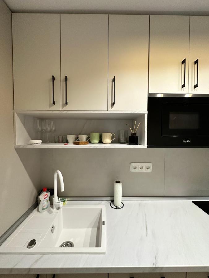 Clujstays Studio Close To City Center Exteriör bild