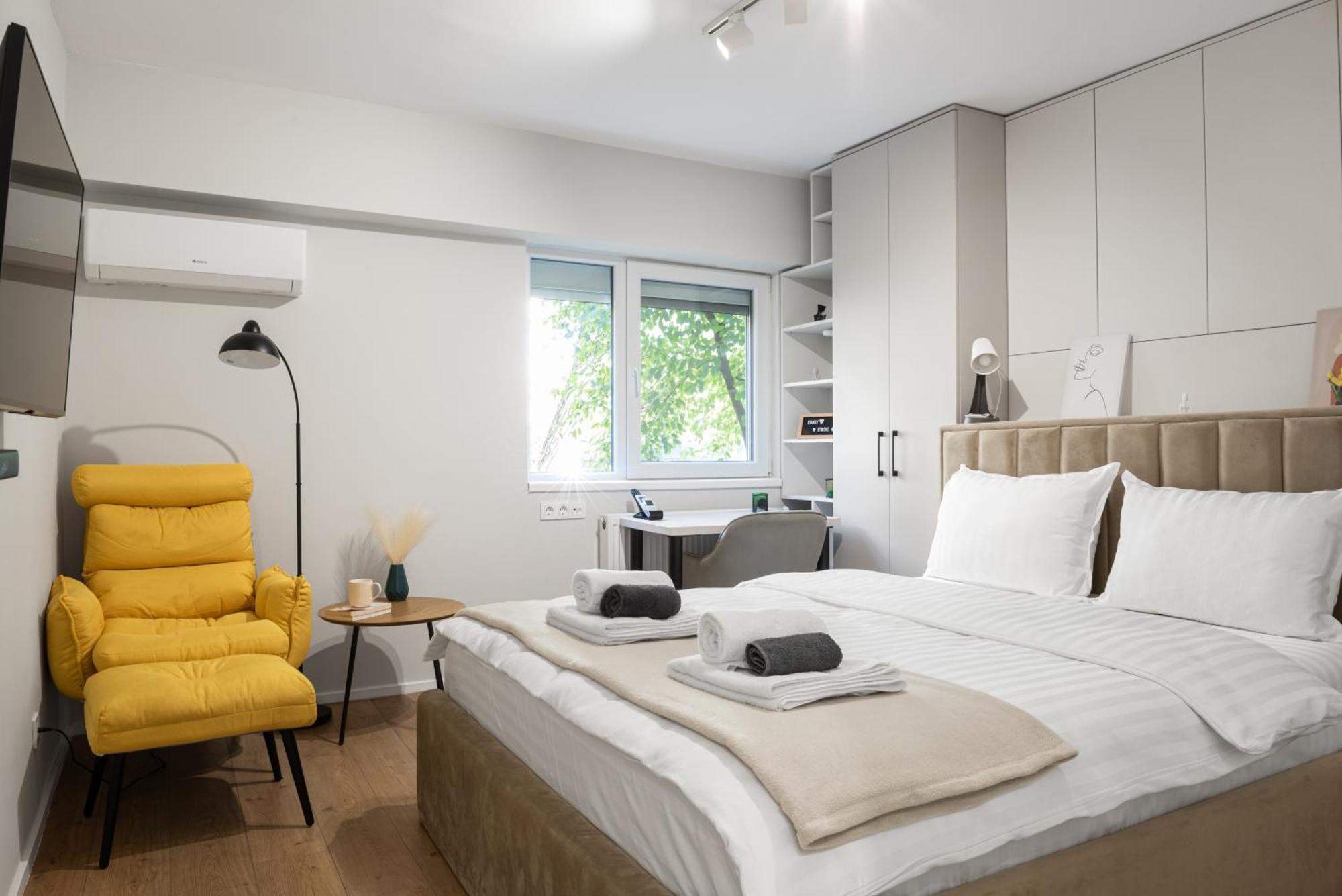 Clujstays Studio Close To City Center Exteriör bild